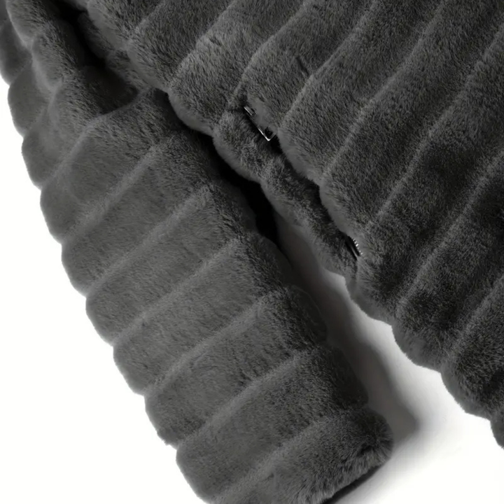 Velona™ - Plush Luxe Fur Coat